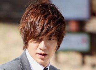 春季赶走“草莓鼻”小窍门