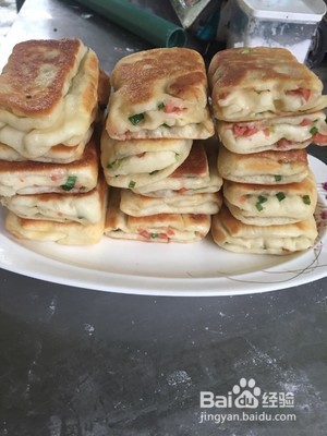 葱香火腿卷的做法