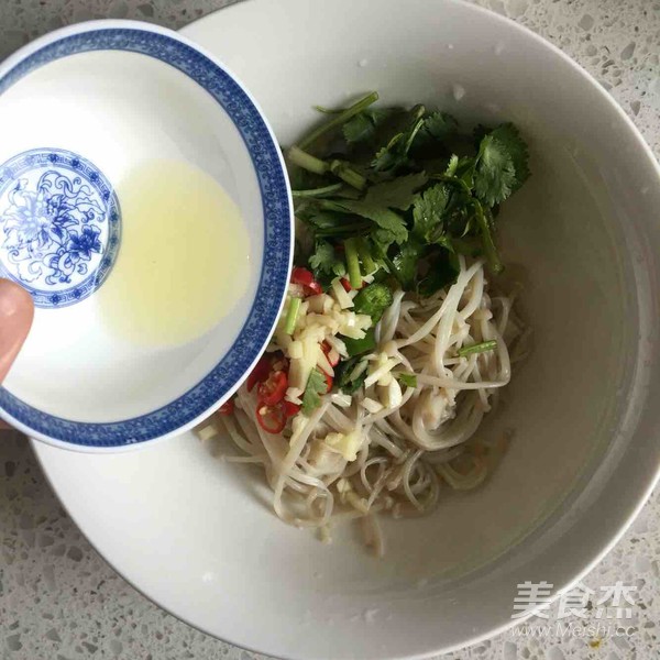 傣味酸辣金针菇