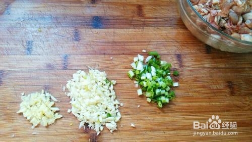 美味鸡肉蒸芋头