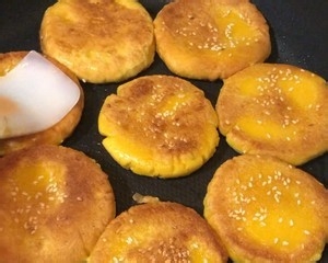 宝宝最爱的南瓜饼