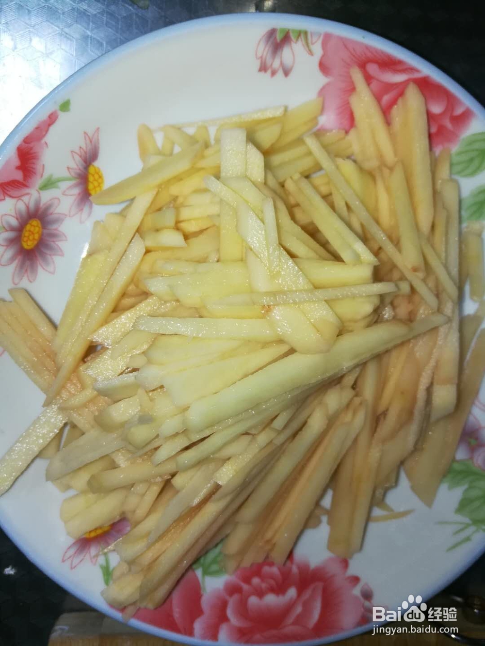 木耳土豆炒鸡蛋