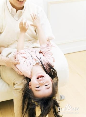 孩子爱啃指甲 可能是身体出问题