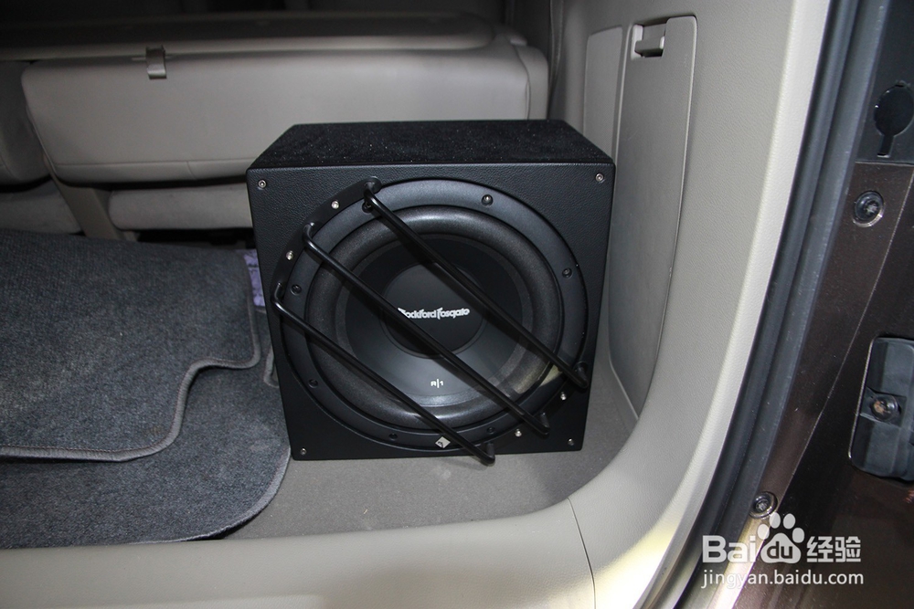 广州别克GL8音响改装劲浪,细听音乐回味良久