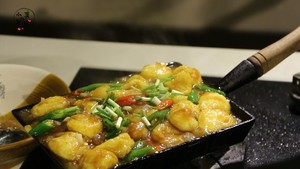 铁板豆腐，热乎乎的下饭菜