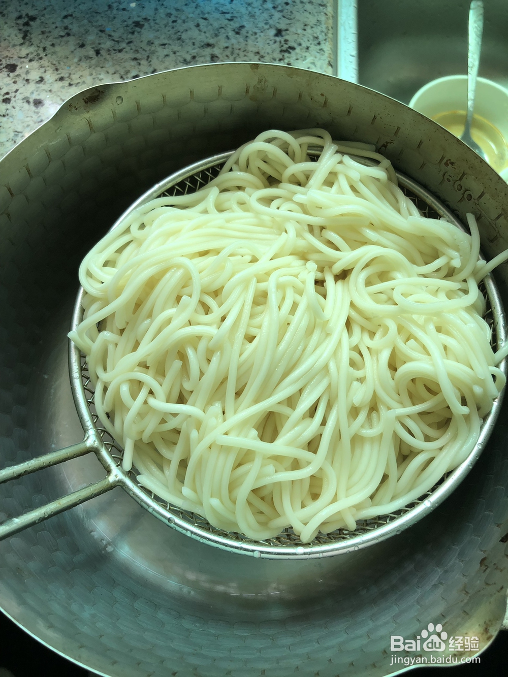好吃不腻的牛肉拌面