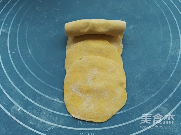 面食也可以如此华丽--玫瑰花馒头