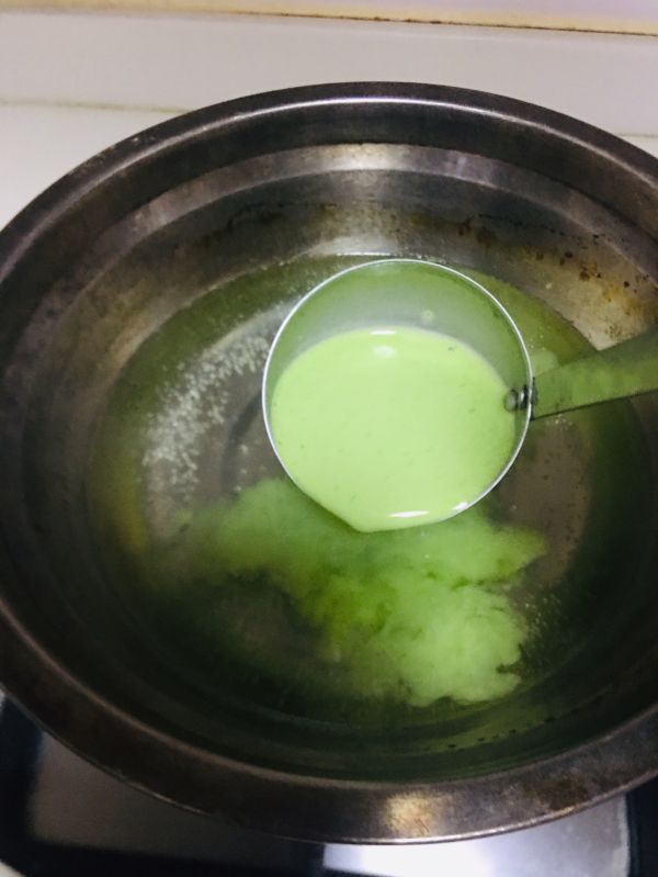 香兰叶马蹄千层糕