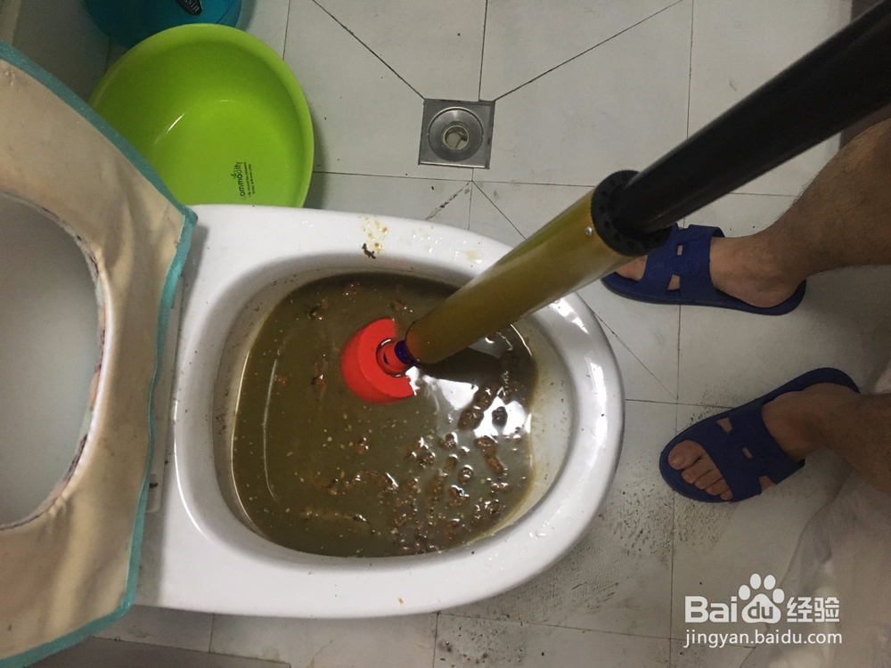 家里马桶堵塞的处理步骤