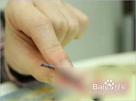 教您如何带假睫毛