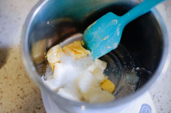 焦糖海盐玛芬盆栽蛋糕