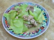 莴苣炒肉片的做法