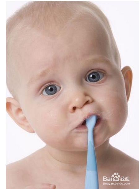 宝宝多大开始刷牙最好