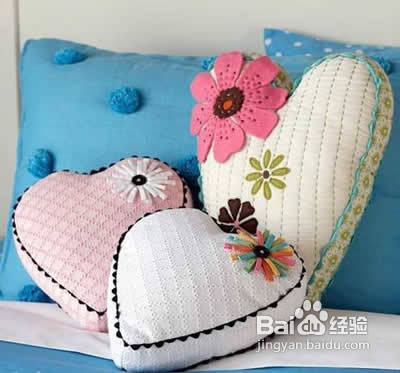 DIY布艺抱枕　旧物改造装扮时尚卧室