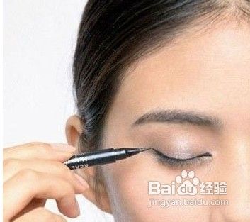 如何化大地色系眼影妆