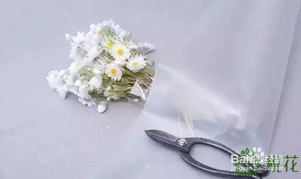 小清新的鲜花花束插花技巧图解