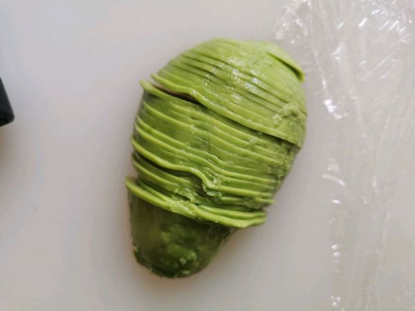 蔓越莓牛油果卷