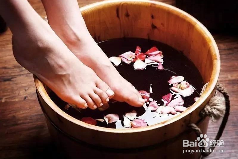 怎样去除脚上的死皮?