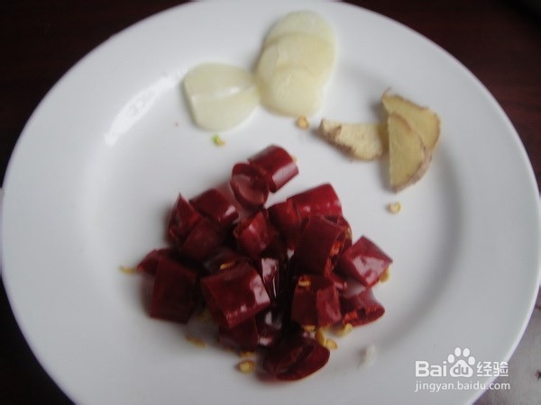 粉丝腊肠白菜煲！