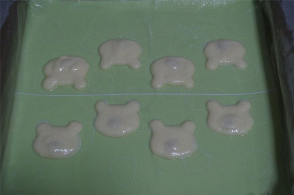 小熊彩绘蛋糕卷