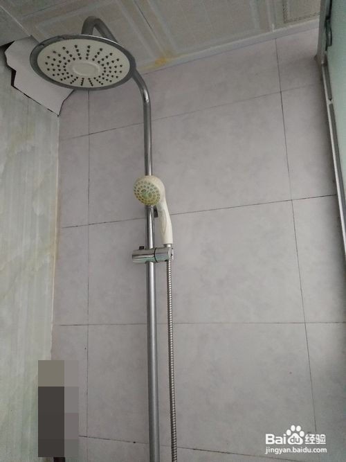羽绒服臭臭的怎么办