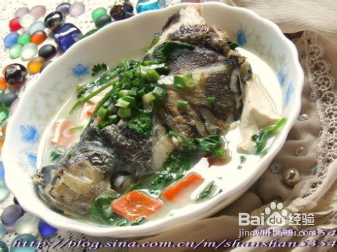 芜茜鱼头豆腐汤的做法