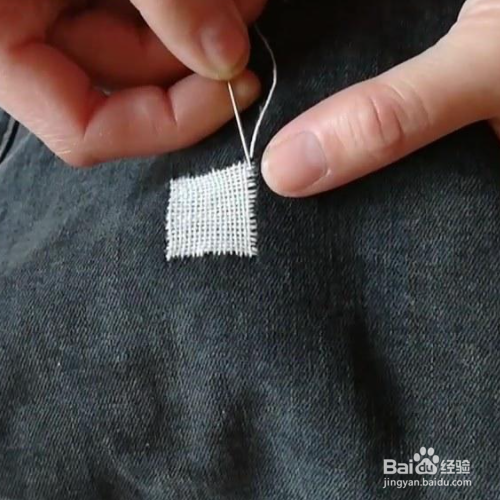 黑色衣服有个小洞如何修补