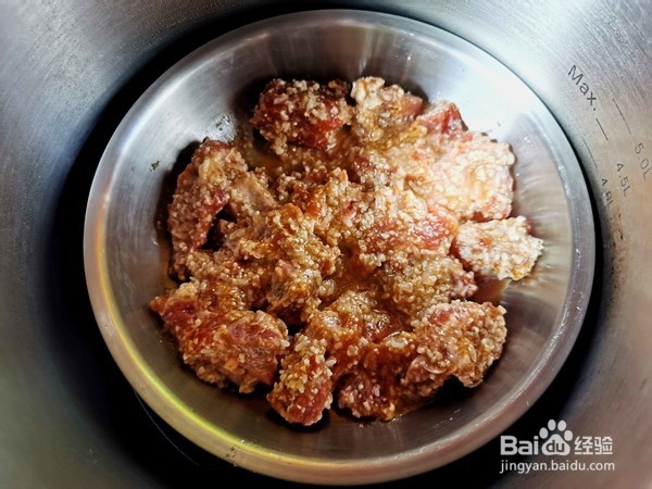 诱人的粉蒸排骨