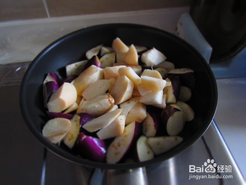 杏鲍菇炒茄子的做法