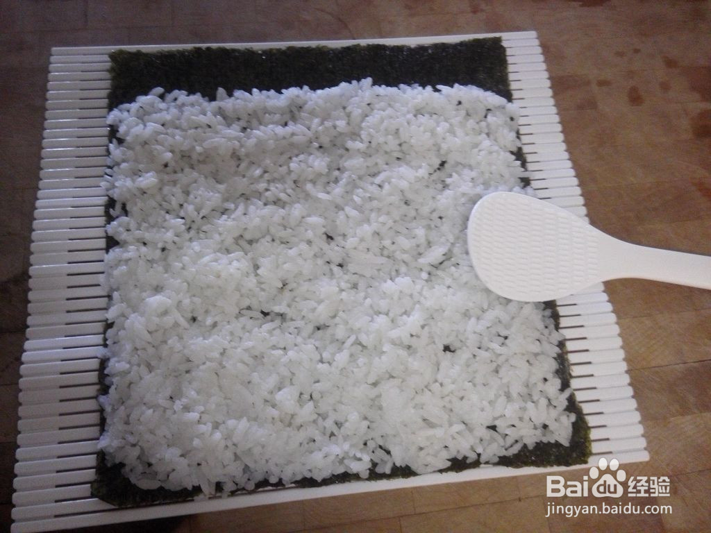 烤牛肉蔬菜寿司的做法