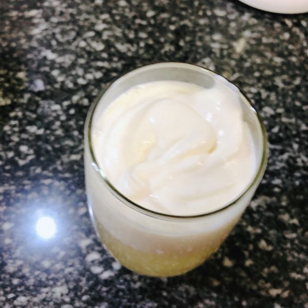 蜜桃乌龙海盐奶盖