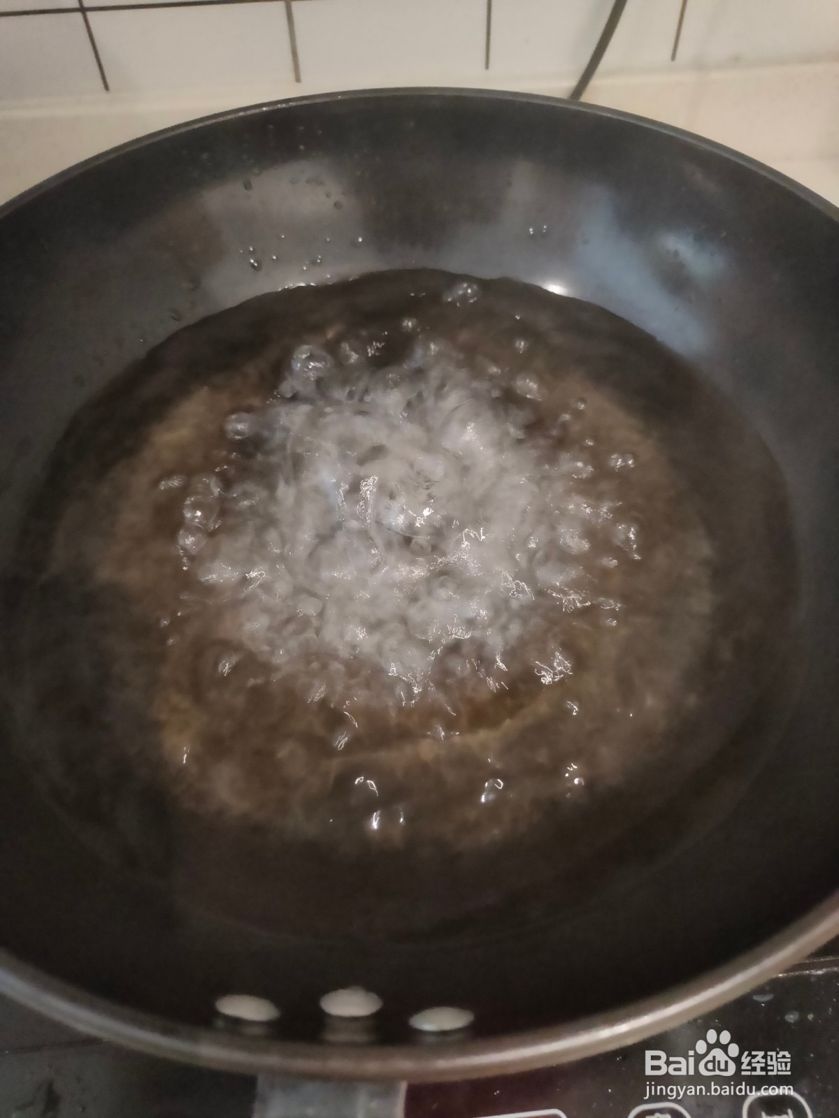 排骨怎么做好吃，来试试红烧排骨吧，好看又好吃