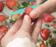 草莓果酱和草莓牛奶的做法