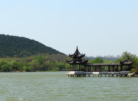 写南湖的作文四百多字按照游览顺序