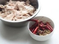 烧肥肠的做法