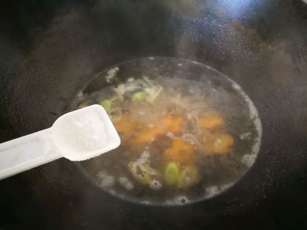 胡萝卜牛肉汤面#柏翠辅食节-营养佐餐#