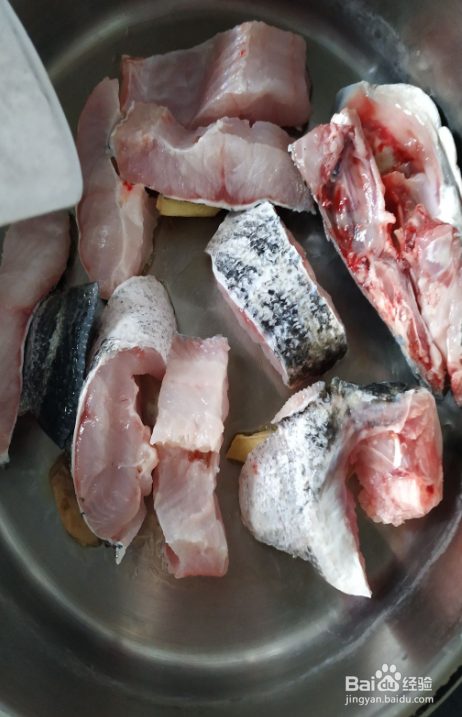 鹰嘴豆腐炖黑鱼的做法
