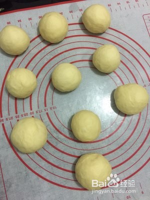 一次就成功的牛奶小餐包的做法