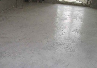 水泥地面为什么会起砂？