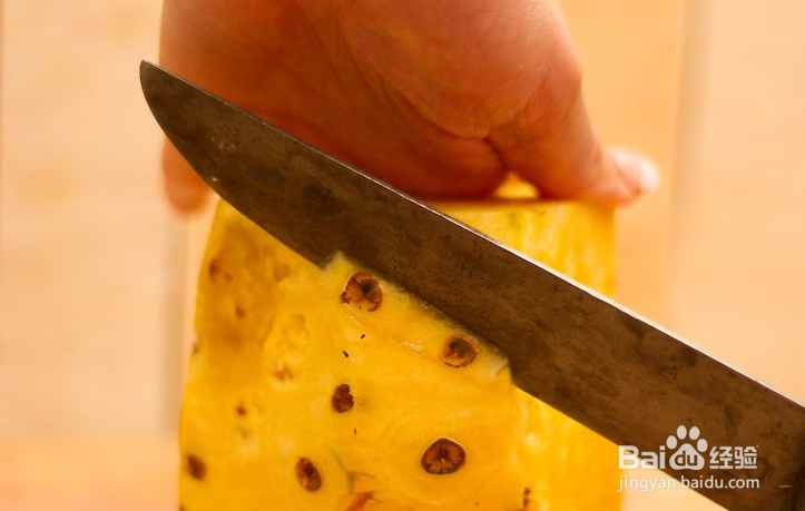 削菠萝的技巧