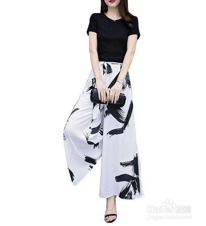 甩裤怎么搭配上衣