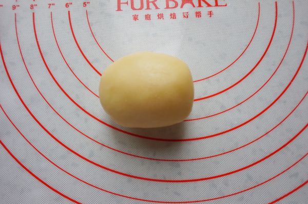 酥皮奶黄流沙月饼