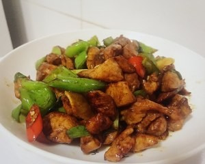 鸡肉菜谱1⃣️-辣炒鸡丁（米饭杀手）