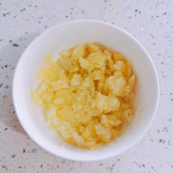 金枪鱼土豆泥沙拉三明治