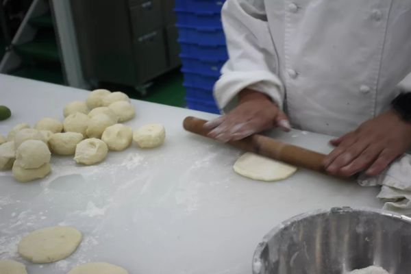 国民级彩色菠萝包配方收藏来学