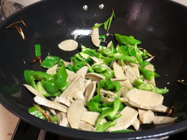 番茄青椒炒面筋
