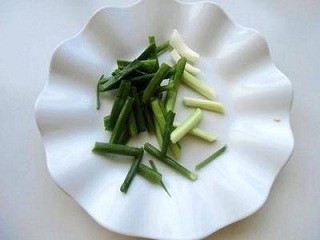 葱爆皮皮虾怎么做?