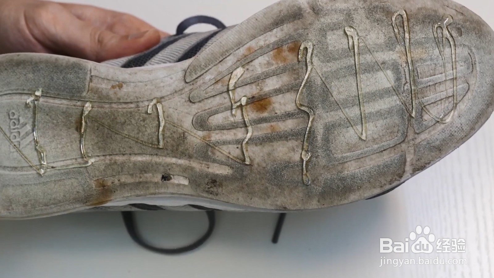 鞋子久了不防滑怎么办？用这一招！