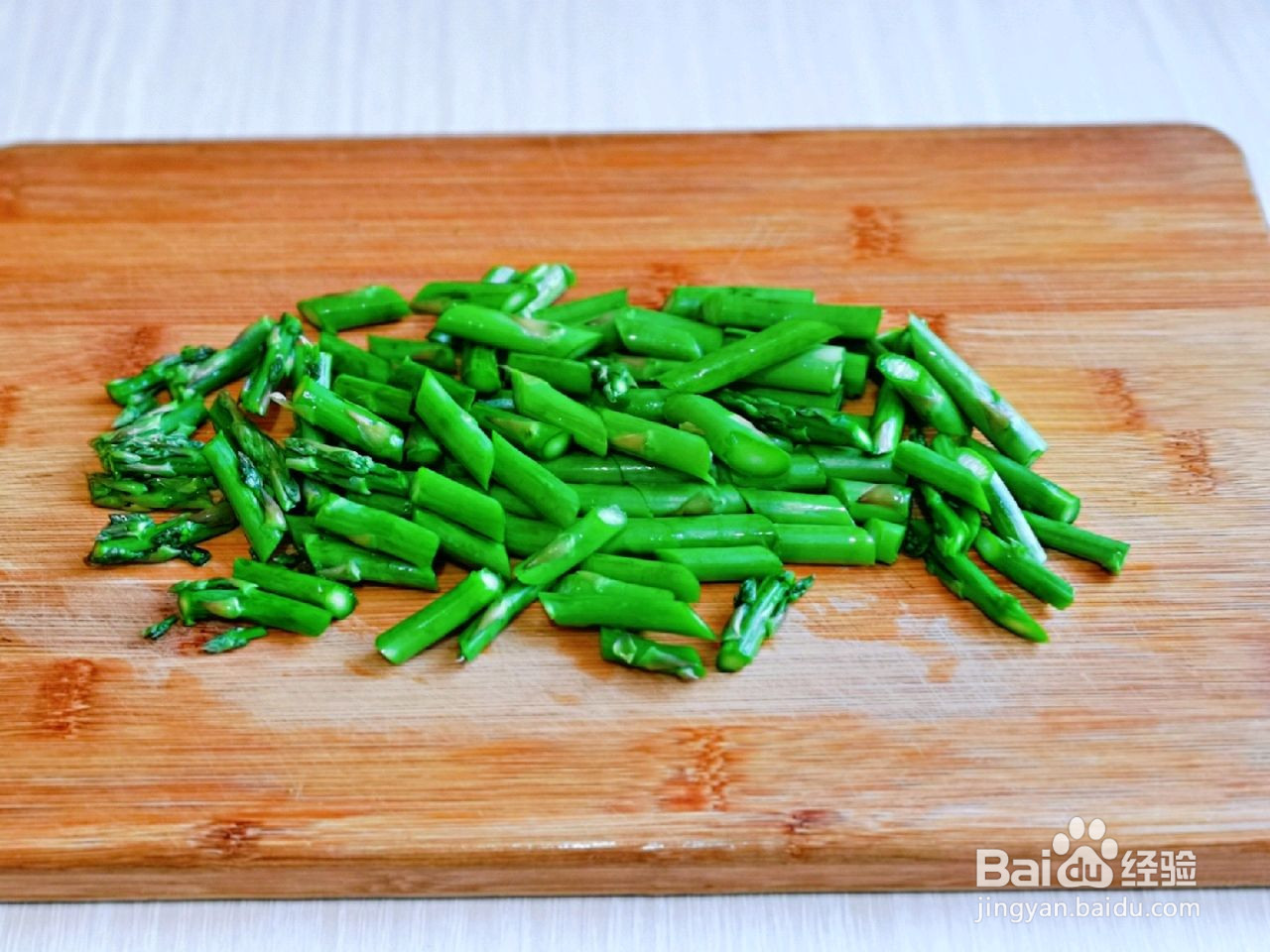 芦笋炒虾仁的做法