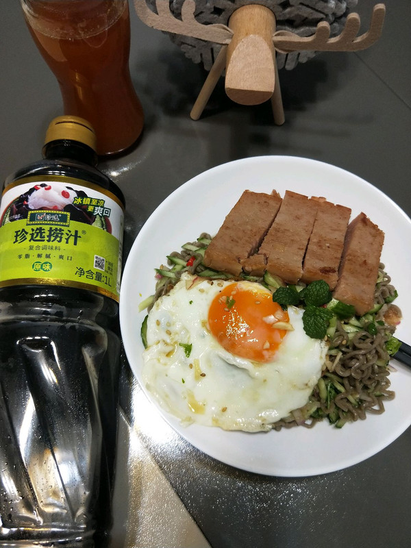 捞汁减脂荞麦面